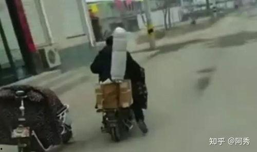 大爷翻车吃瓜图片,意外成为网友热议焦点